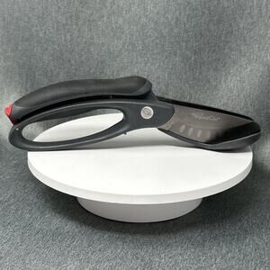 Pampered Chef Kitchen Shears w/ Herb Stripper & Safety Lock